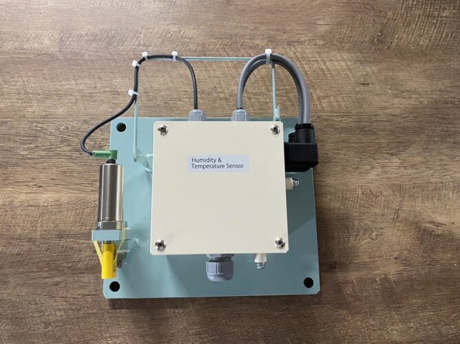 船舶用尿素SCRシステム　温湿度センサーユニット (1)